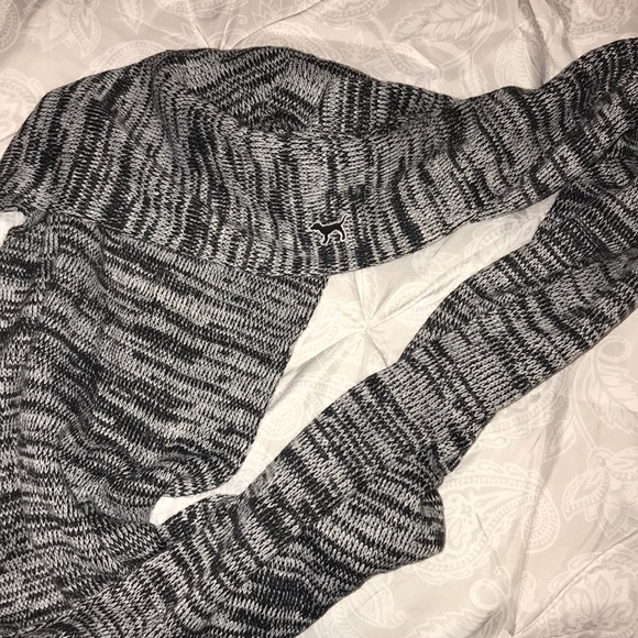 PINK Victoria's Secret Accessories - PINK infinity scarf